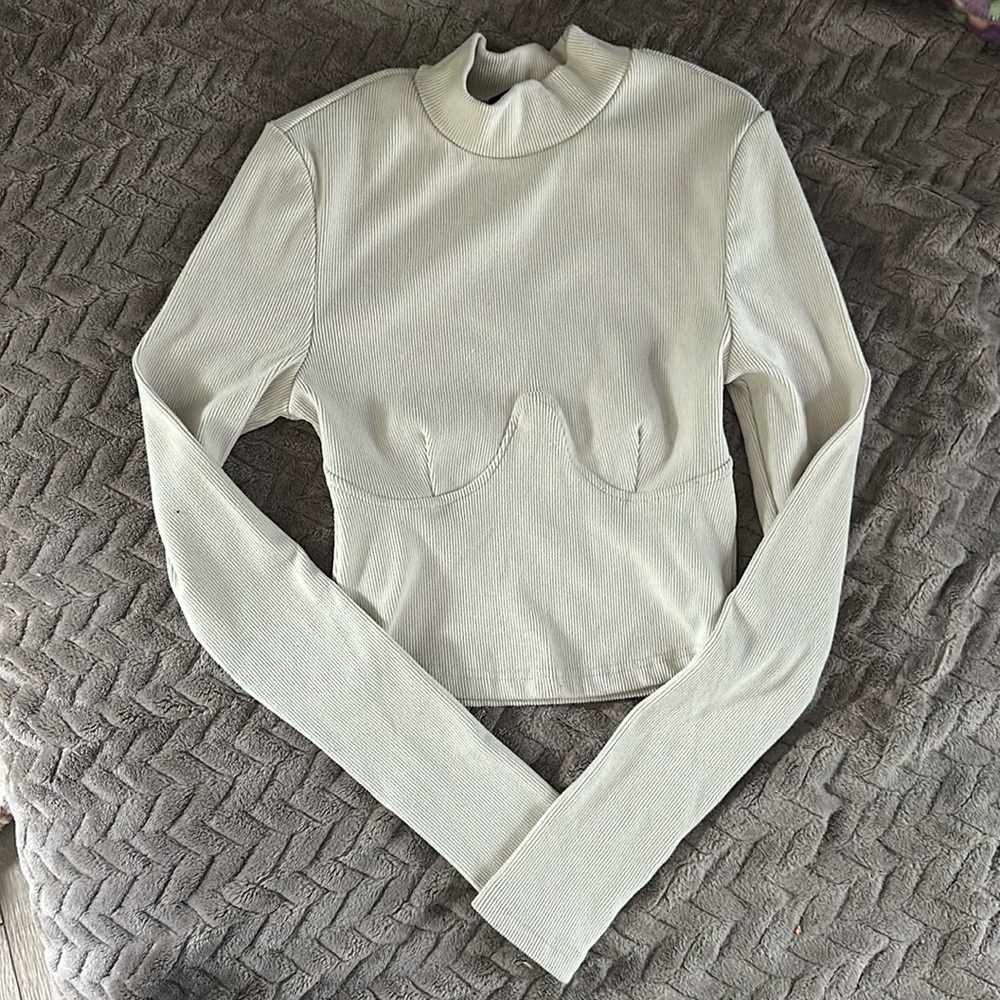 SHEIN long sleeve crop top. Size: SMALL